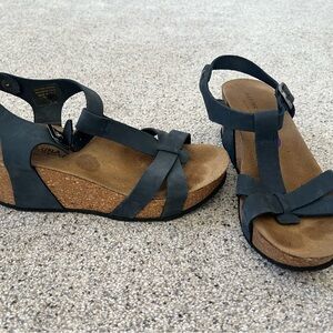 Women's Navy Blue Sandals